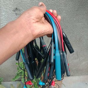 20 Pcs Branded Neckbands (mix Brand)