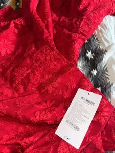 savana red dress