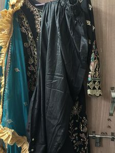 Pakistani suit