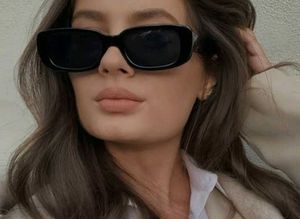 Black Retro Sunglasses