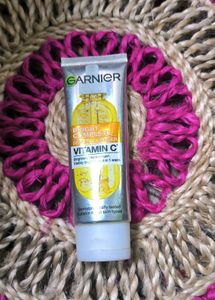 Garnier Vitamin C Serum Cleanser