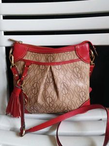 Vincis Bench Sling Bag