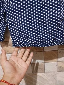 Dotted Top 💙...