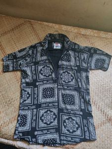 Black &amp; White Bandana Print Casual Shirt – Size M