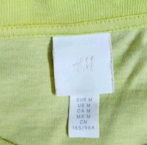 🇹🇷 [Made In Turkey] H&amp;M Boxy Fitted Crop Top