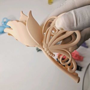 🌸 Elegant Butterfly Hair Claw Clip