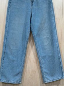 Wide Leg Light Wash Jeans