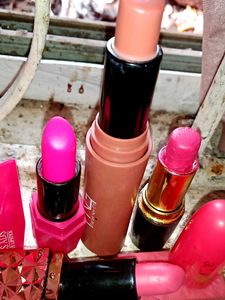 ®= MATTE = LIPSTICK
