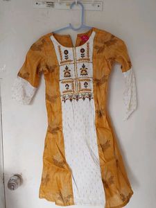 Girls Ethnic Kurti