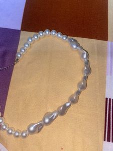 Authentic Elegant  Trendy Rich Pearls Necklace