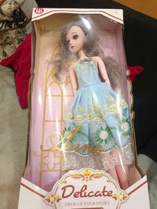 it&#39;s new Anne doll 21inch.