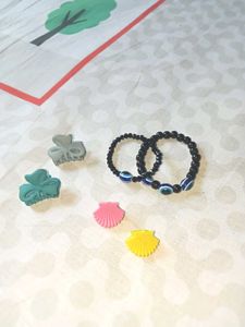 I&#39;m Selling Bracelet And Small Size Culctur