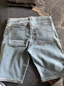 H&amp;M&#39;s Denim Shorts