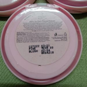 Avon Simply pretty pressed Powder  Sealed N New