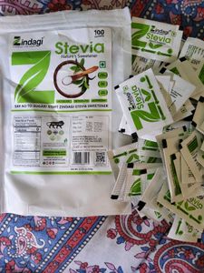 4 Glass Cups  With Sugar Free Sachets
