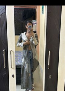 6 Clothing Items