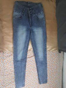 High Waisted Jeans