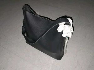 Elegant Black Handbag