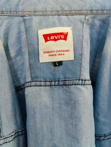 Levi&#39;s Super Stretch Denim Shirt