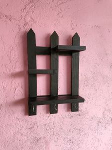 Wooden Showpiece Holder