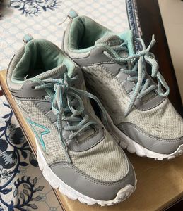 Bata Sneakers - Great Condition