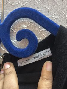 Zara sued Black back zip T-Shirt