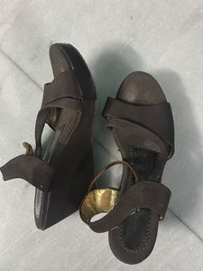 heel sandal