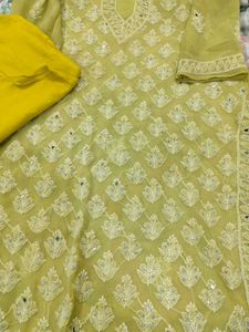 Luckhnowi Kurti