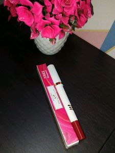 Myglamm Lit Matte Lip Color :- Cherry Tap