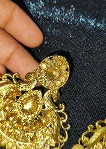 Earings