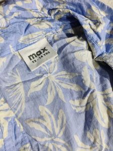 Crop  Shirt  With A Not