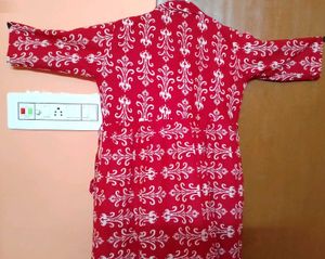Red &amp; White Patterned Tunic