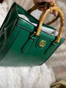 Authentic Gucci Elegant Green Handbag