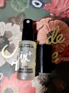 MAC prep and prime fix + spray