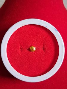 Gold Nose Pin Flower Design 18crt