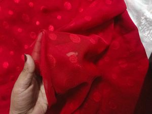 Viral Trendy Red Saree (Women&#39;s)