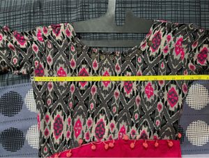 Ikat Fusion Kurti - Grey/Pink - Size L