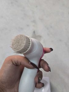 5-in-1 Facial Cleansing Brush