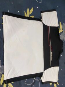 6xl Cool Manhattan T-Shirt