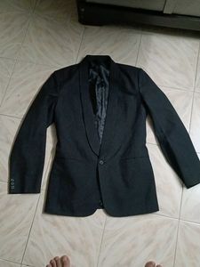 Stylish Black Blazer