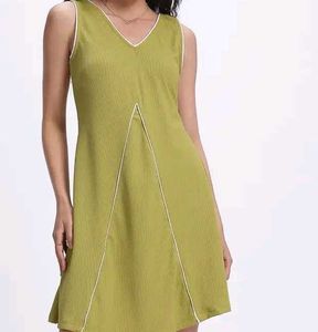 Green Sleeveless Dress