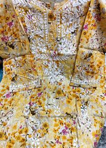 New Chikankari Short Kurti
