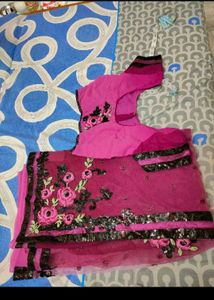 Heavy Embroidery Saree With Blouse