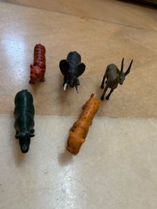 Plastic Animal Figure Set