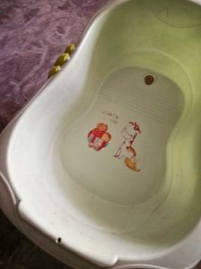 Pre-loved Baby Bathtub – Safe, Functional &amp; Love