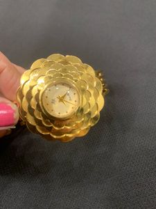 Golden Flower Watch