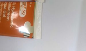 Derma Co 1% Hyaluronic Sunscreen