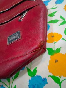 Maroon Handbag👜🌹