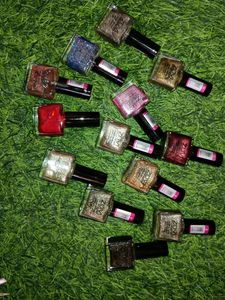 De Rashel 3 Wax .. 13 Zovi Nail Polish