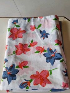 White Floral Cotton Saree With Blouse Piece
